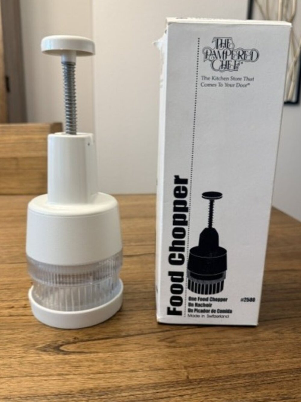 The Pampered Chef Food Chopper (Model #2580)